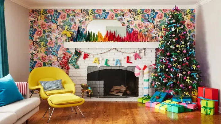 10 Maximalist Christmas Decorating Ideas That Prove More is More