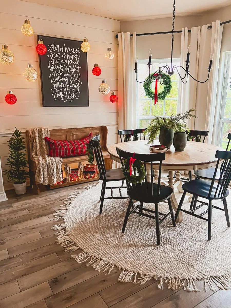 10 Simple Christmas Decorating Tips to Make Your Home Cozy and Beautiful -