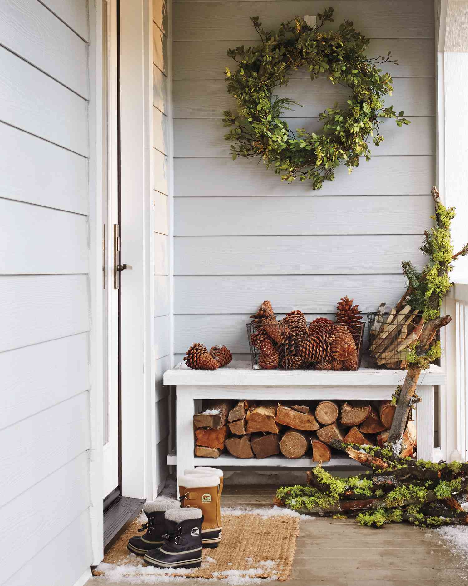 10 Small Front Porch Decorating Ideas