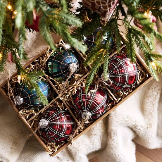 13 Best Christmas Ornament Sets 2025 | HGTV