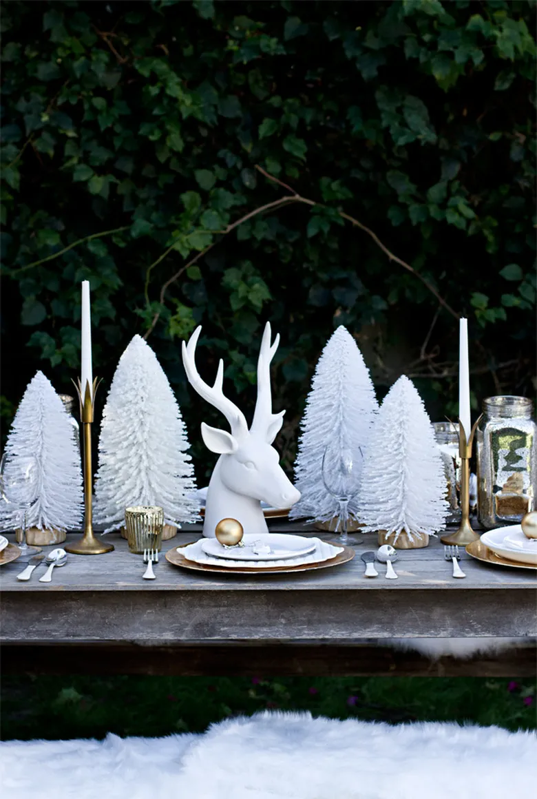 14 Magical Christmas Table Decorations