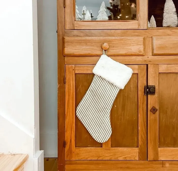 14+ Ways To Hang Stockings Without A Mantle In Christmas