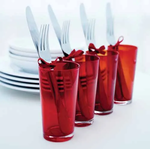 16 Fun Ideas for New Years Eve Party and Beautiful Table Decorations