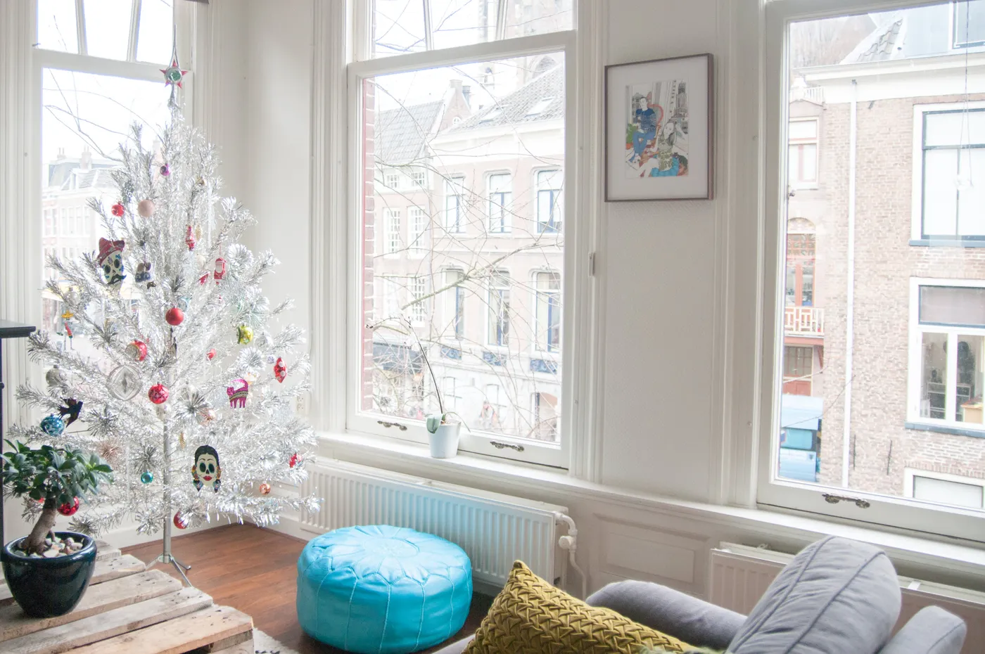 16 White Christmas Tree Ideas - Light, Bright Christmas Decor | Apartment Therapy