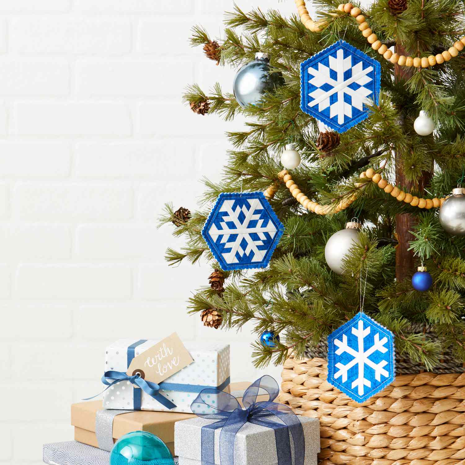 18 Handmade Ornament Patterns