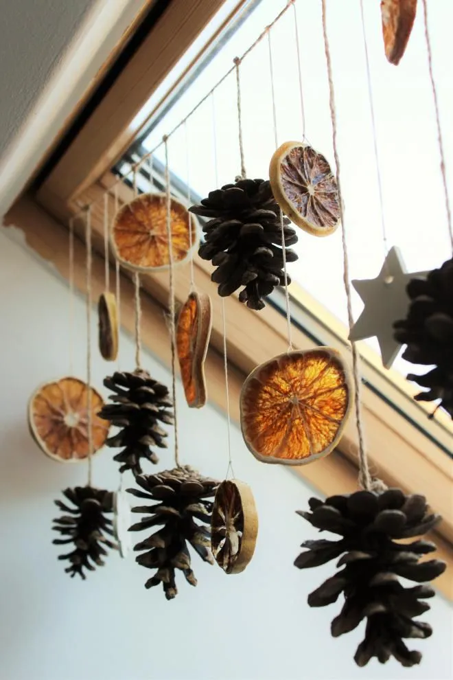 18 Natural Christmas Decor Ideas For a Greener Holiday