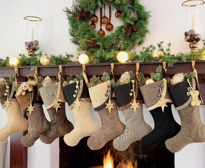 20+ Creative Ways To Decorate A Christmas Stocking