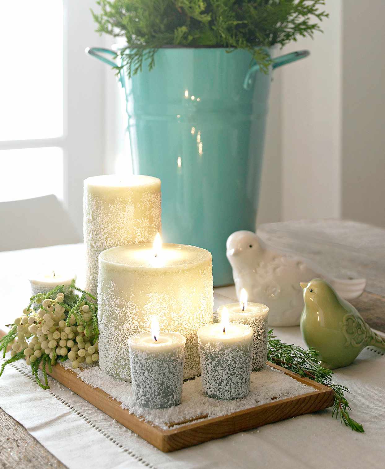 22 New Year's Table Decorations to Add Festive Flair