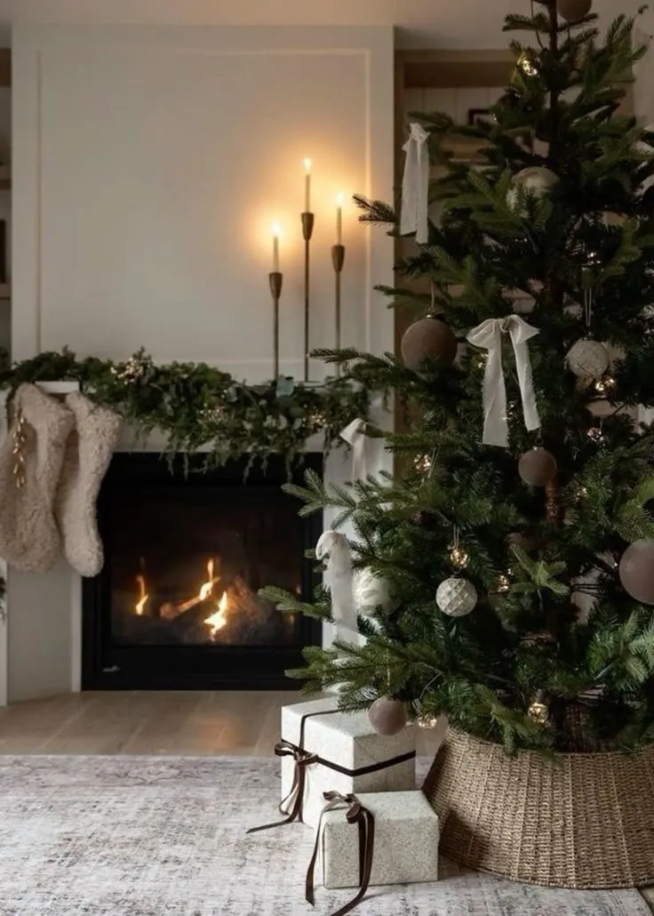 25 Christmas Tree Collar Ideas for 2025 - Nikki's Plate