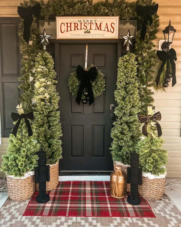 30 Stunning Farmhouse Christmas Front Porch Decor Ideas for a Warm Holiday  Welcome - Decor Home Original