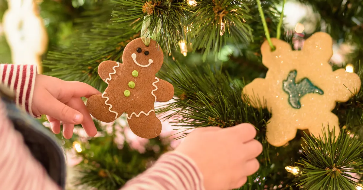 4 Easy Christmas Crafts For Kids – Mealey's Home