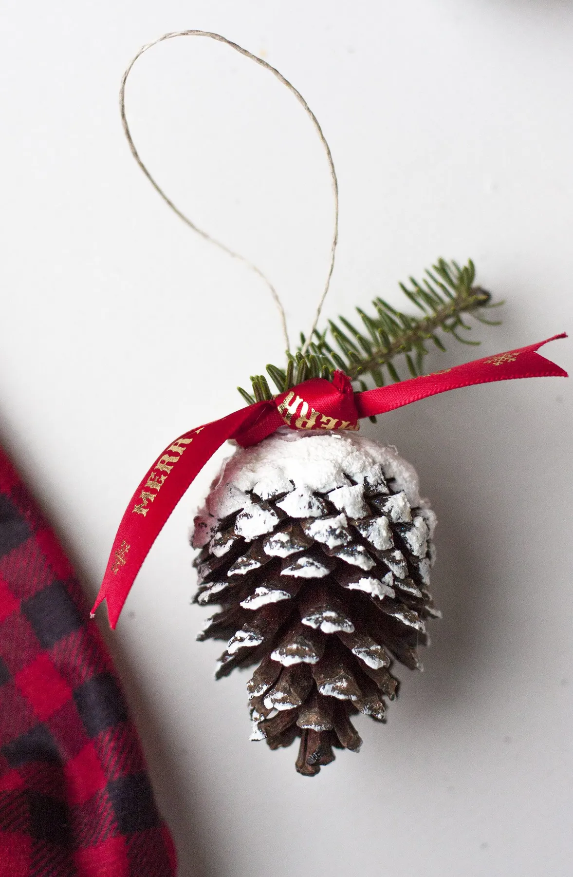 5 Easy DIY Christmas Ornaments In One Afternoon