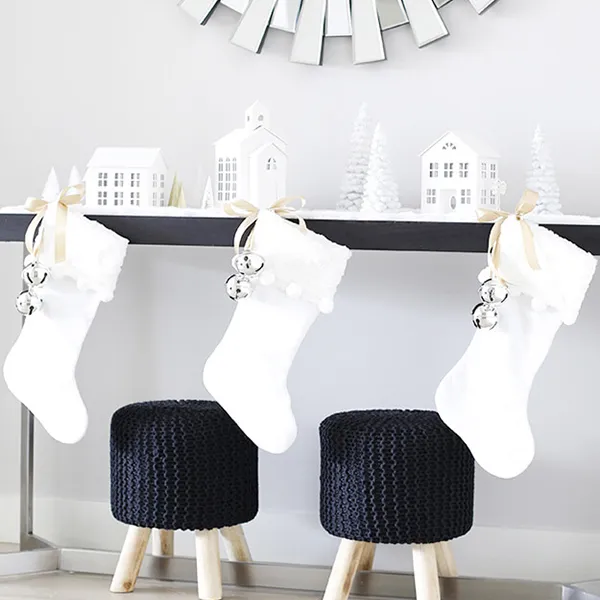 5 Great Ways to Hang Your Stockings Without a Mantel