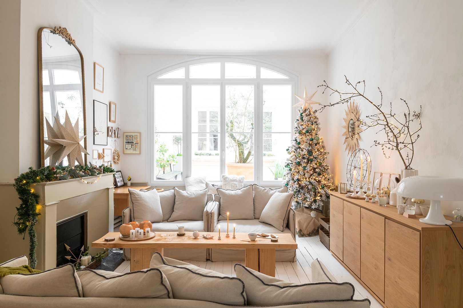 5 Ways a French Boutique Owner Decorates for the Holidays