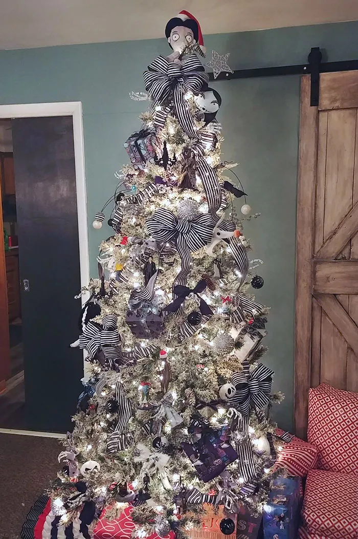 50 People That Got So Creative With Their Christmas…