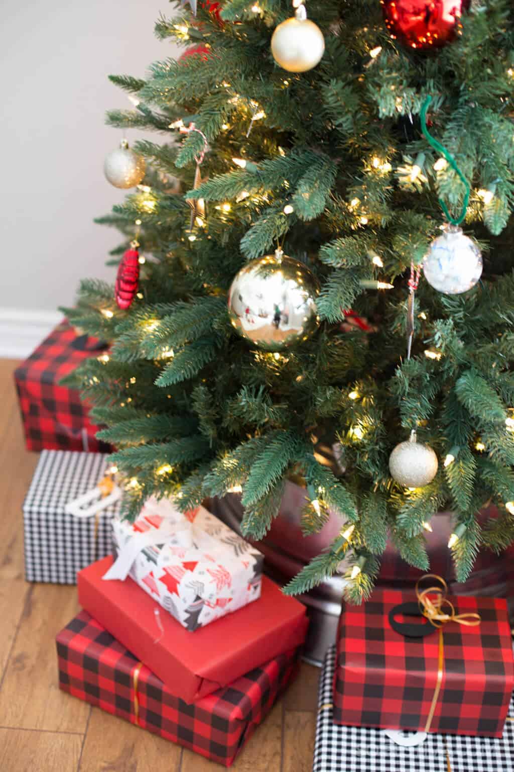 6 Best Galvanized Tree Collars - Plus DIY Option | SoFestive.com