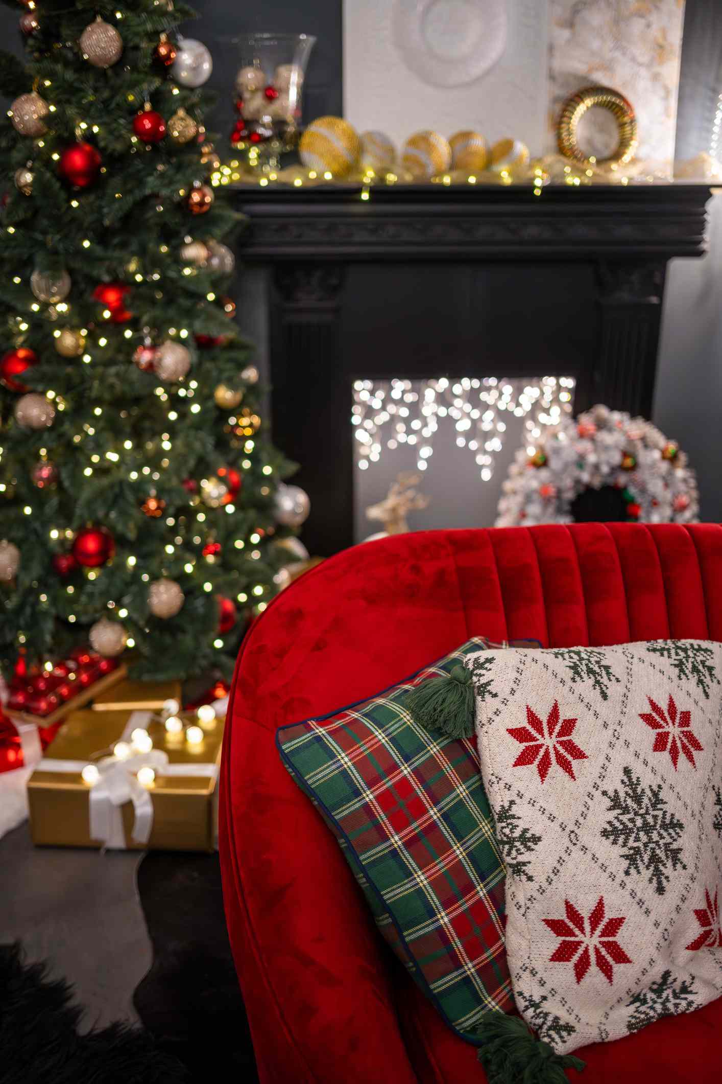 6 Holiday Decor Trends That Are Already Giving Designers the 'Ick'