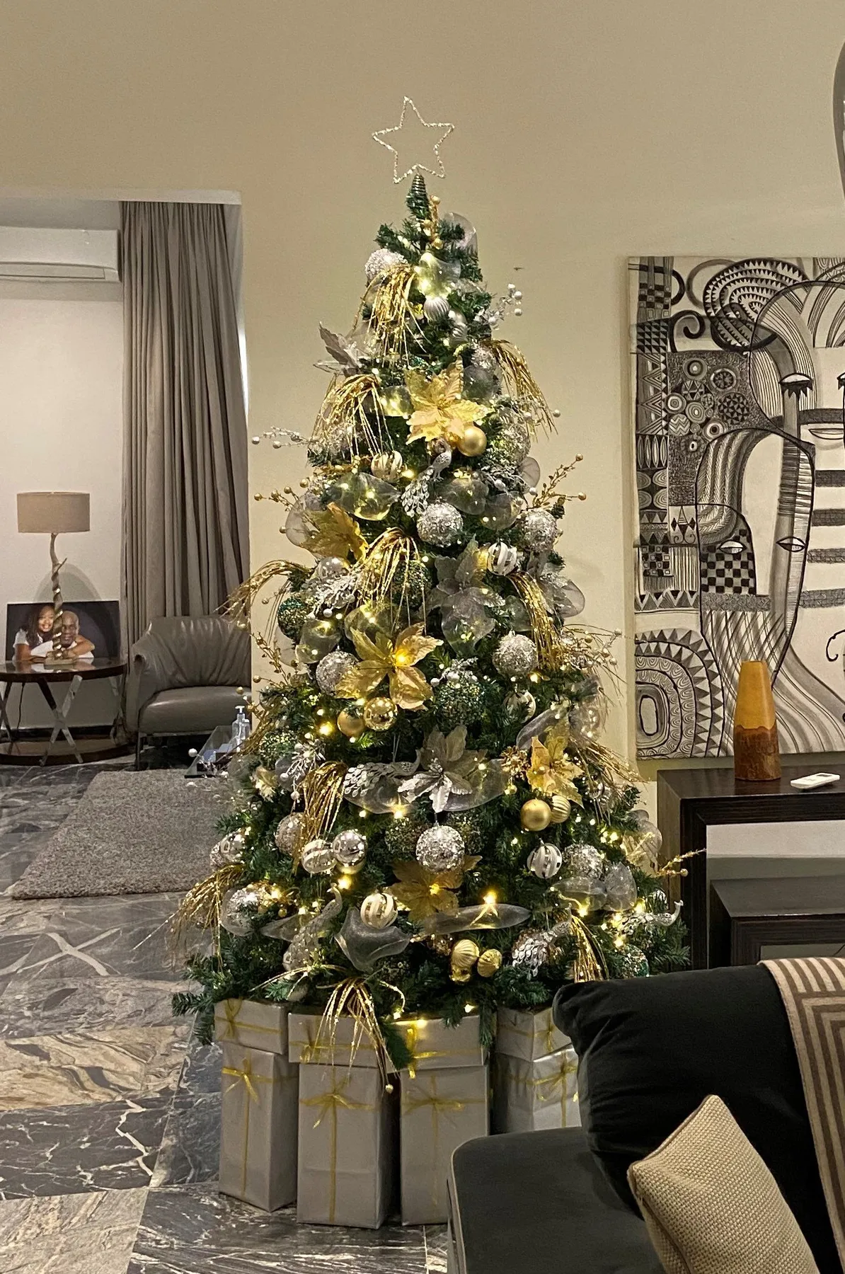 8ft Traditional Green Christmas Tree With Green, Gold And Touch Of Silver  Ornaments – The Gift & Christmas Company