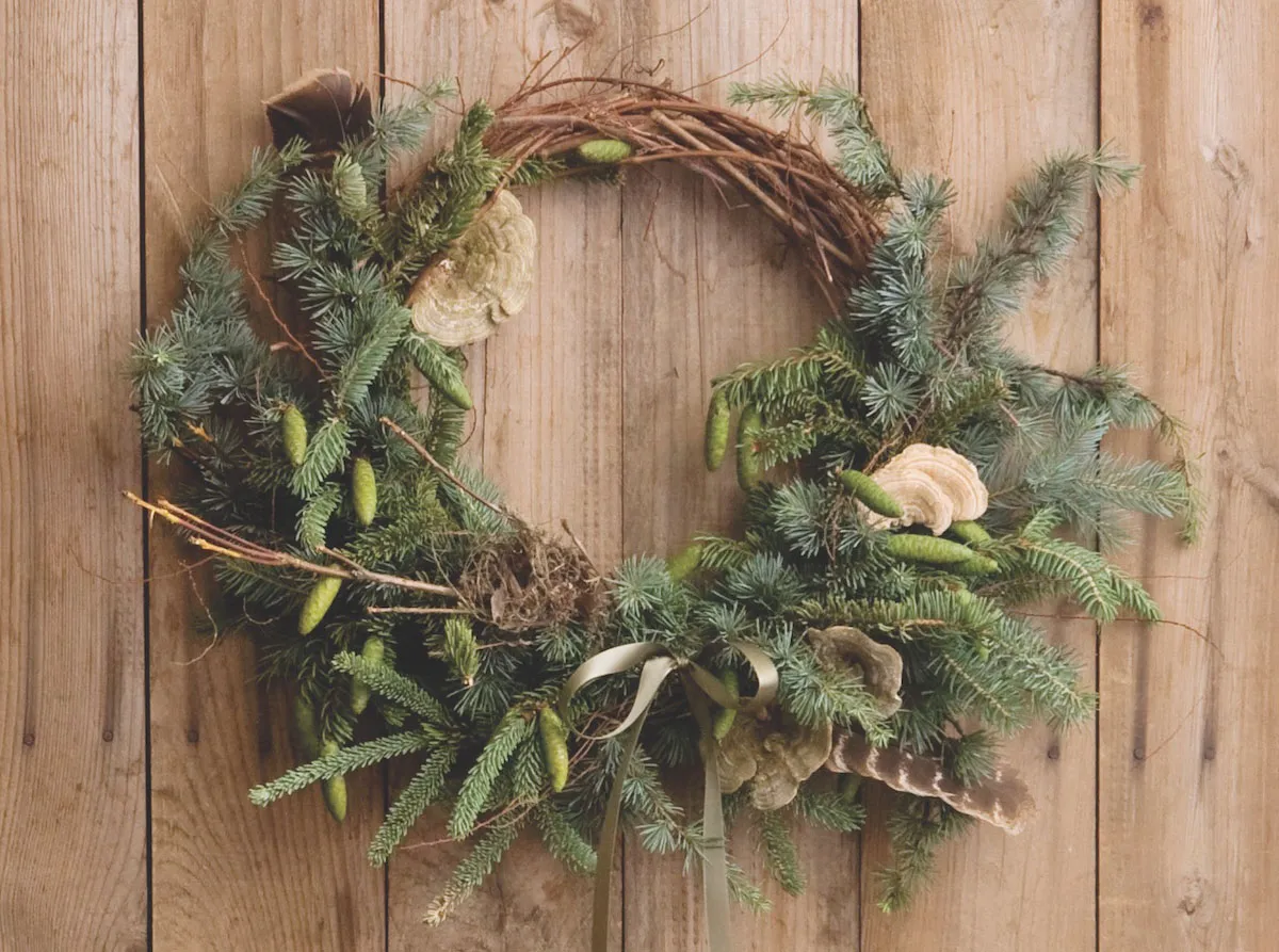 A Festive Holiday Wreath | Flower Magazine - Home & Lifestyle