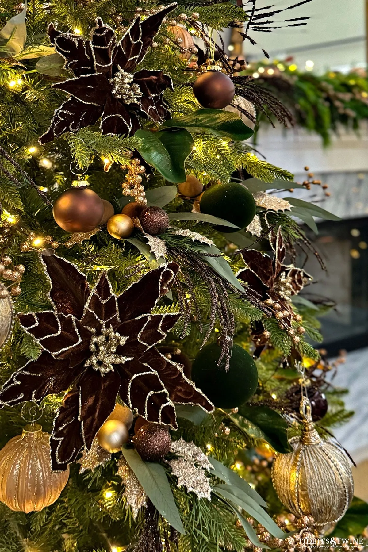 A French-Inspired Christmas Living Room - Tidbits&Twine