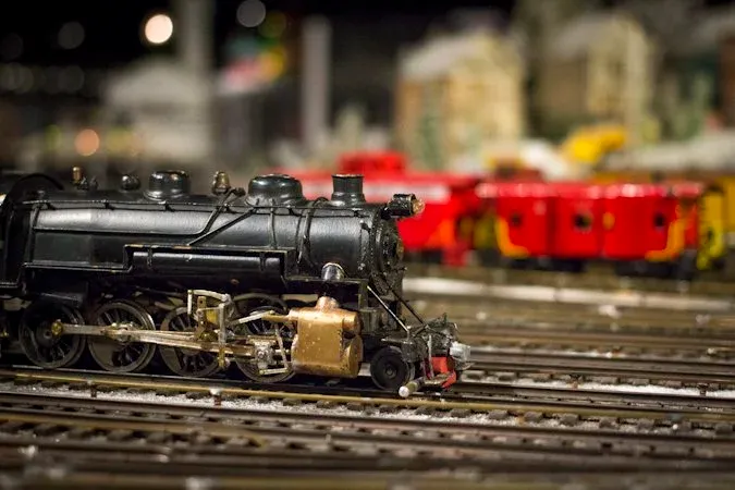 A Work of Art, A World of its Own and a Cincinnati Tradition — Ronny Salerno