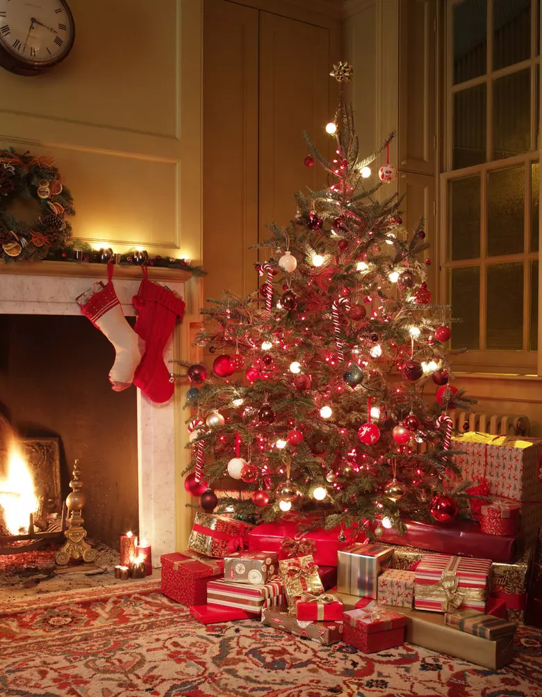 Are We Ruining the Christmas Spirit in New England?