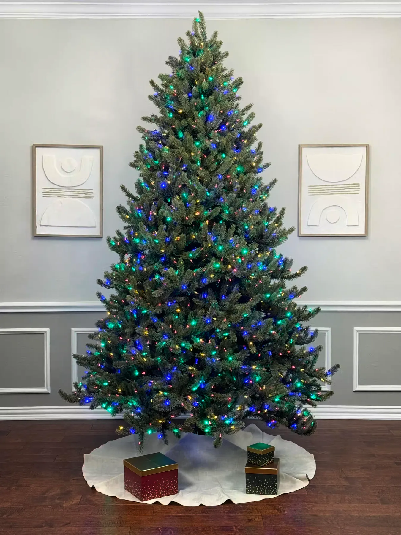 Balsam Hill Vermont White Spruce 4.5 ft-18 ft — Review (2025) | Christmas  Tree Review Hub