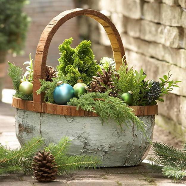 Beautiful Simplicity of Handmade Christmas Decorations, DIY Yard Decorating  Ideas