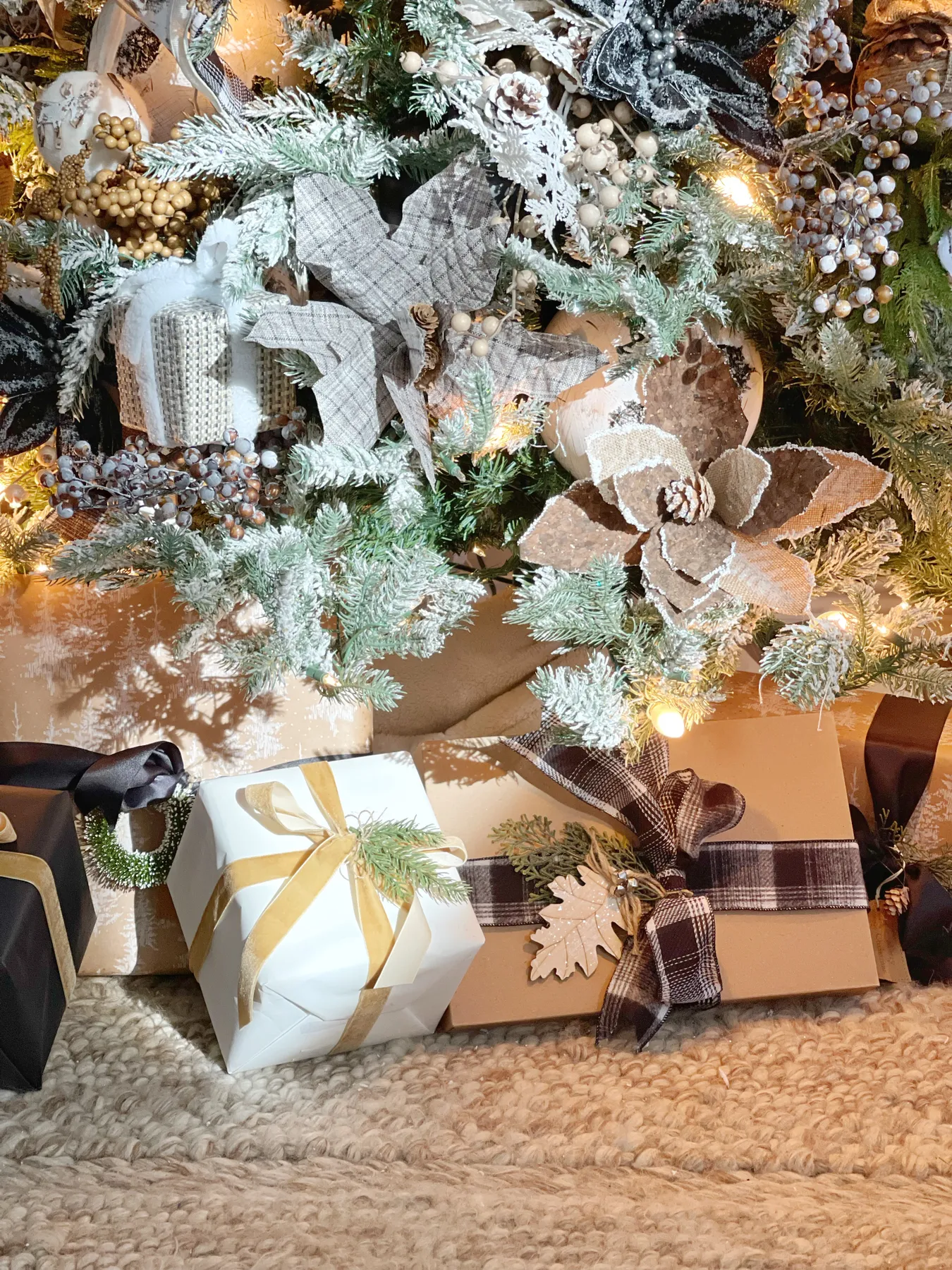 Beautiful Woodlands Christmas Tree * Hip & Humble Style