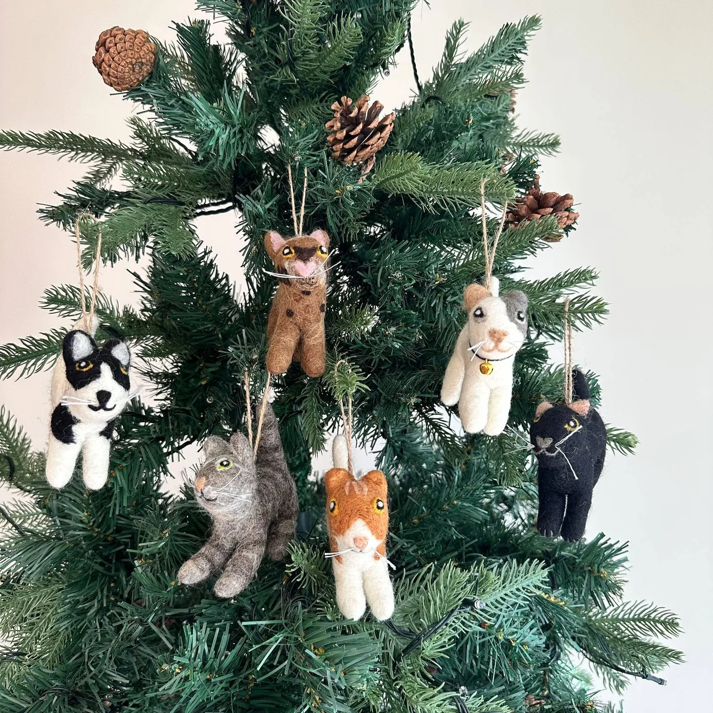 Best Felt Ornament - Playful Cat | Ganapati Crafts Co. Orange