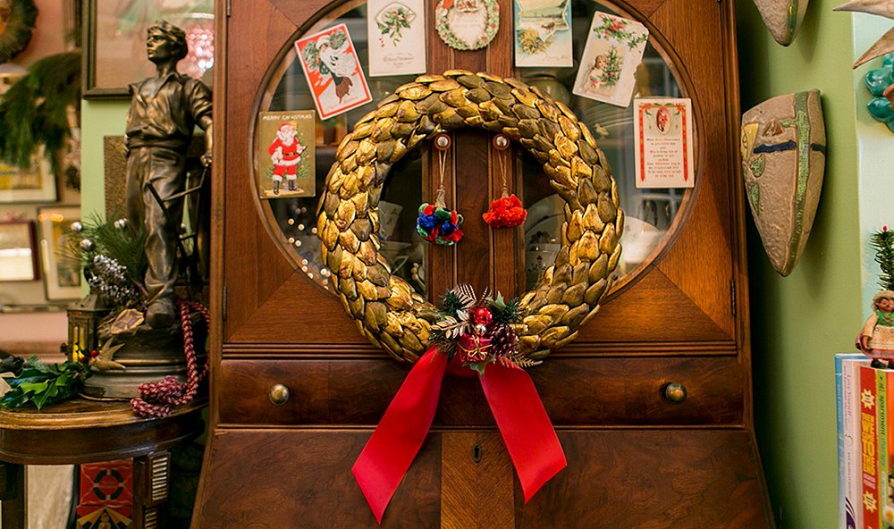Bob Richter Shares Easy Ideas for Vintage Holiday Decor