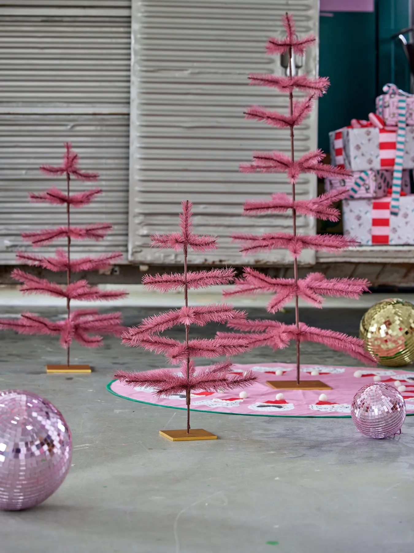 Buy Large Christmas Tree - Pink | Danish design