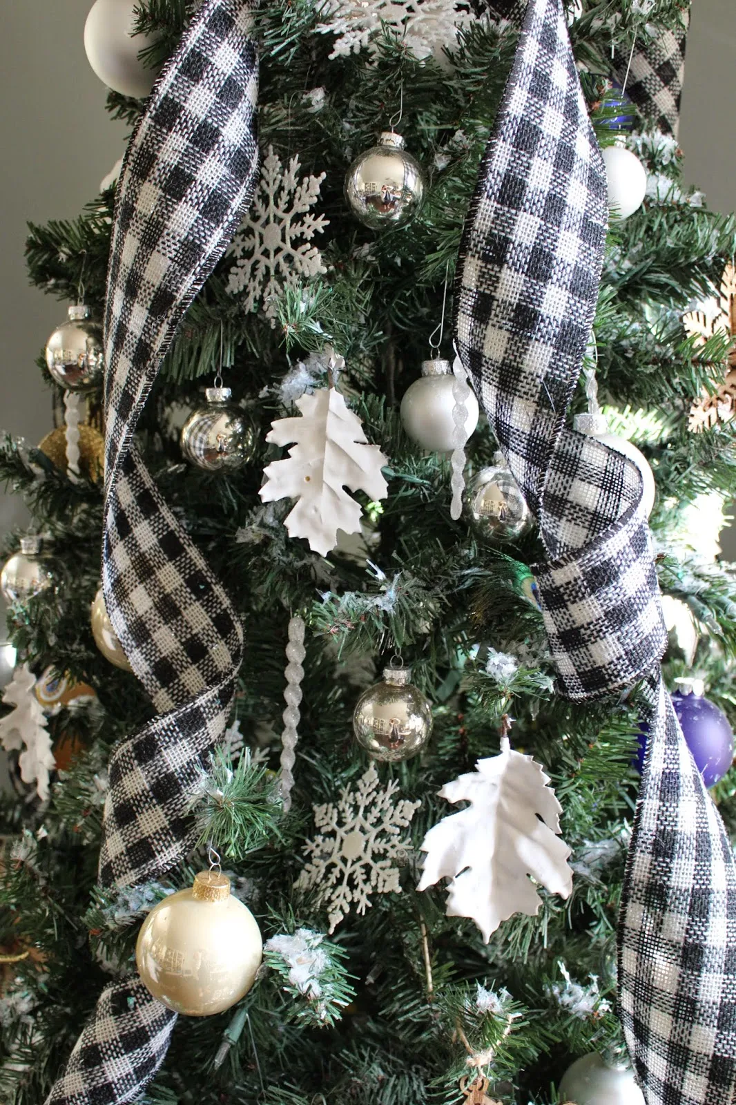 Chet Pourciau Design: DIY Plaster Leaf Ornaments