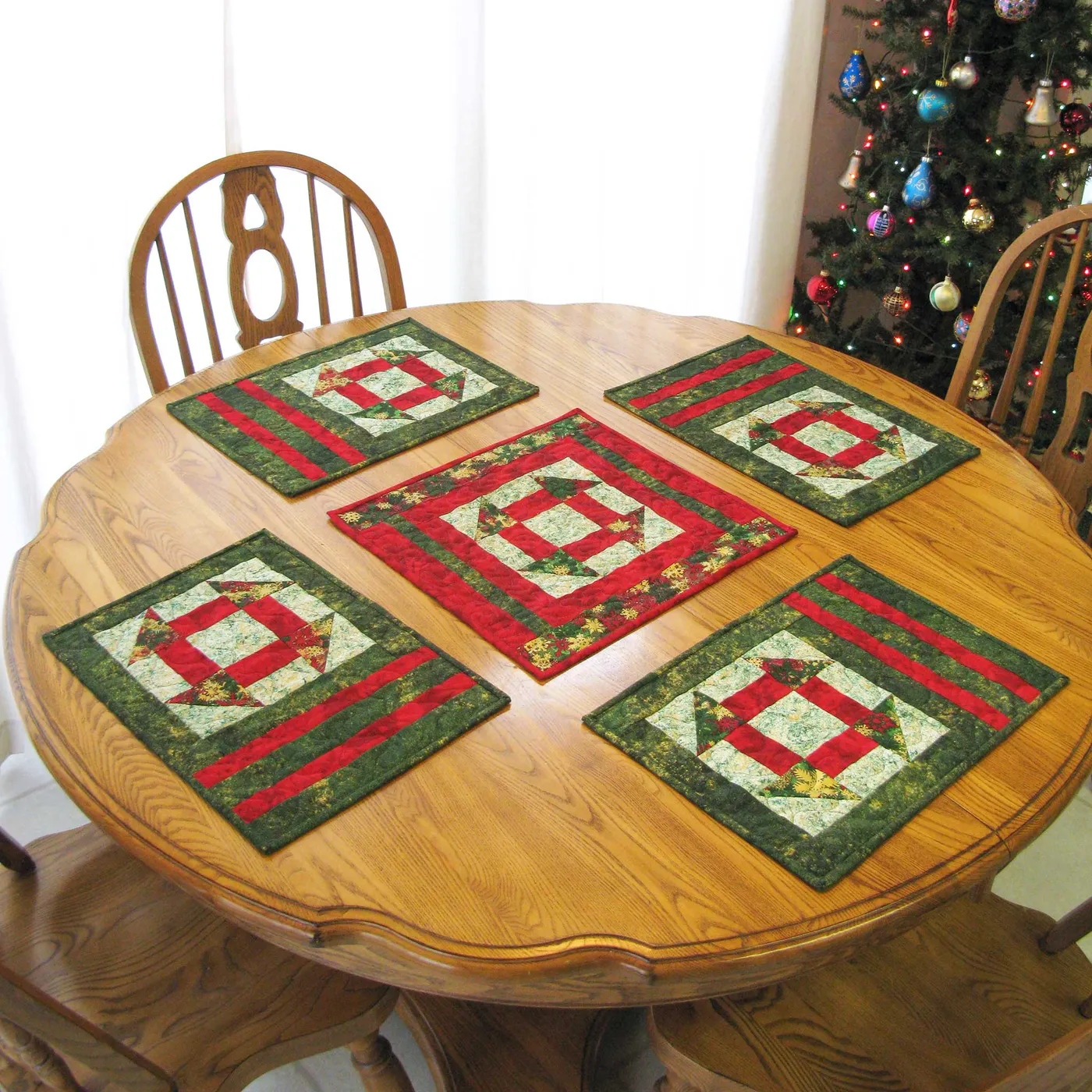 Christmas Churn Dash Table Topper & Placemats Quilt Pattern PDF