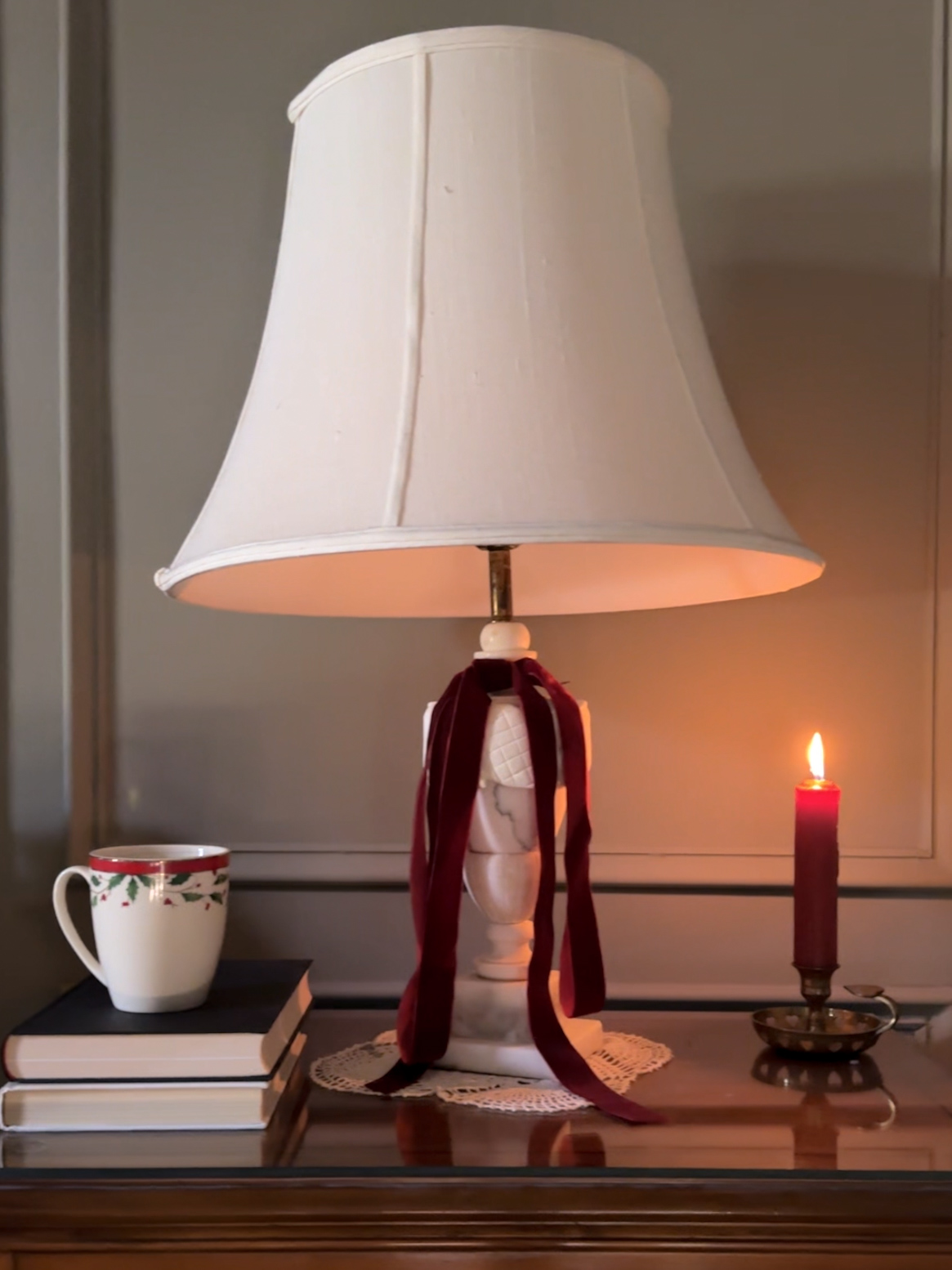 Christmas Decor Around the House: A Room-by-Room Holiday Tour - allisonskiff.com