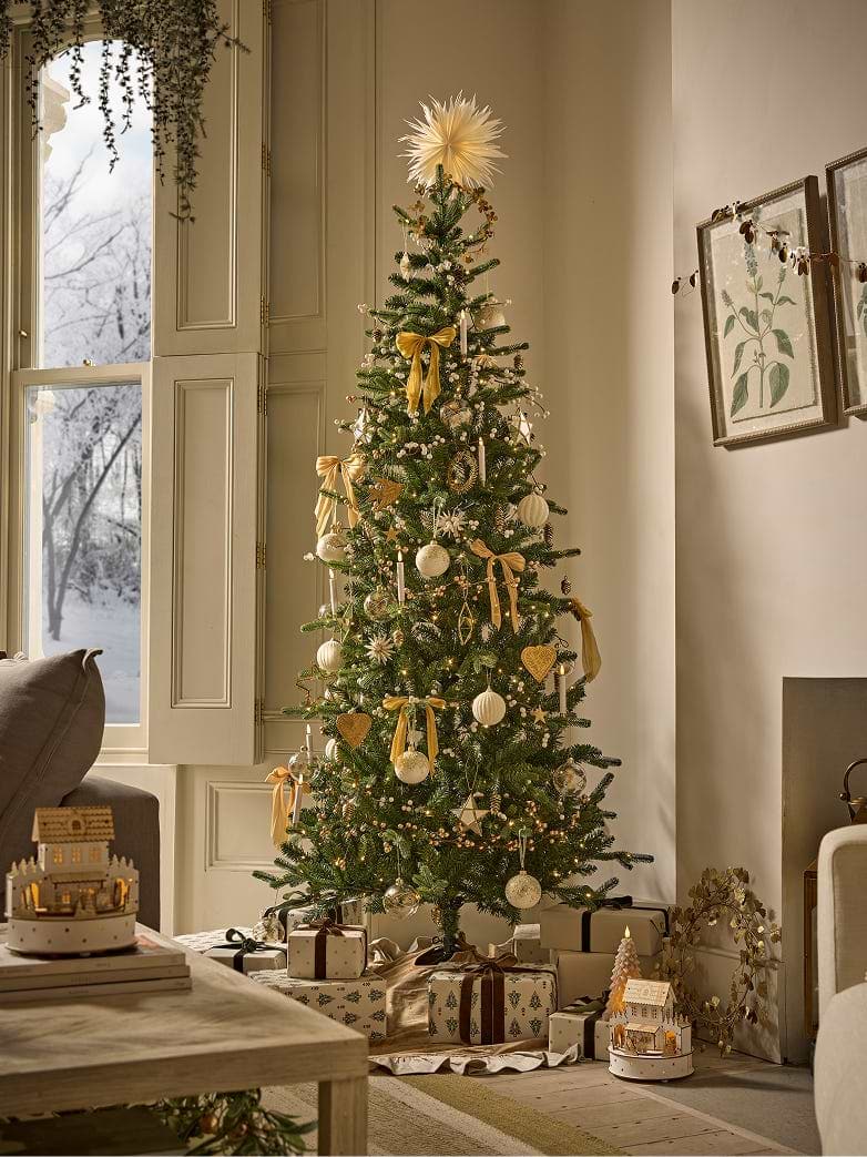 Christmas Decorations & Luxury Festive Accessories | Cox & Cox
