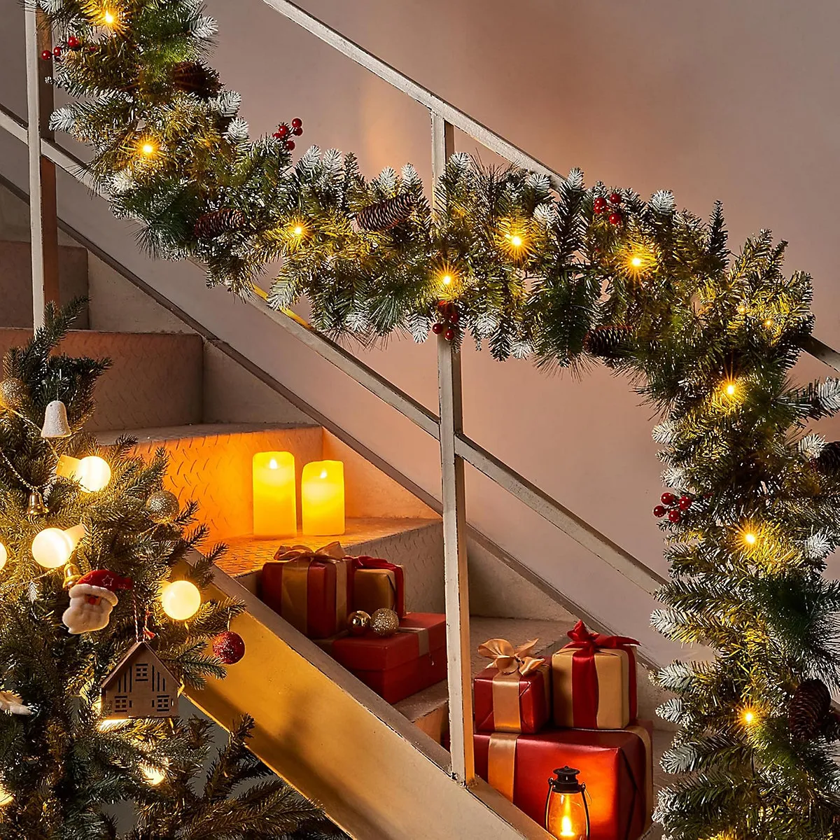 Christmas Garland with Lighting Decoration 9Ft/2.7M 50 LED Lights Fireplace