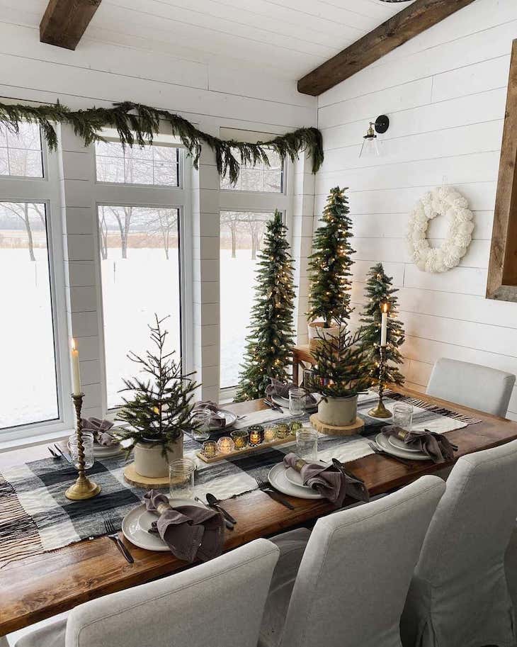 Christmas Homes - Neutral Style Christmas Decor - Farmhousehub