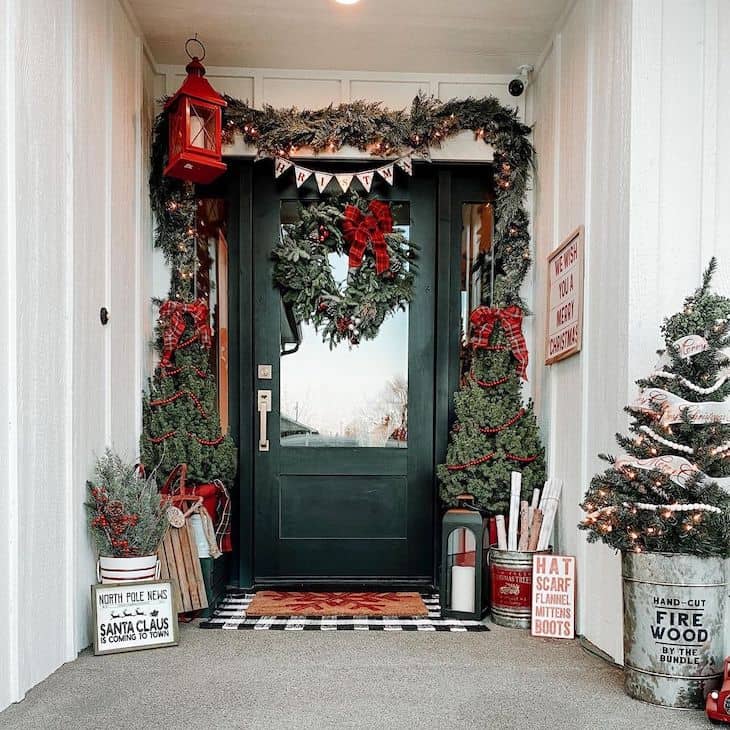 Christmas Homes - Spectacular Garland Game - Farmhousehub