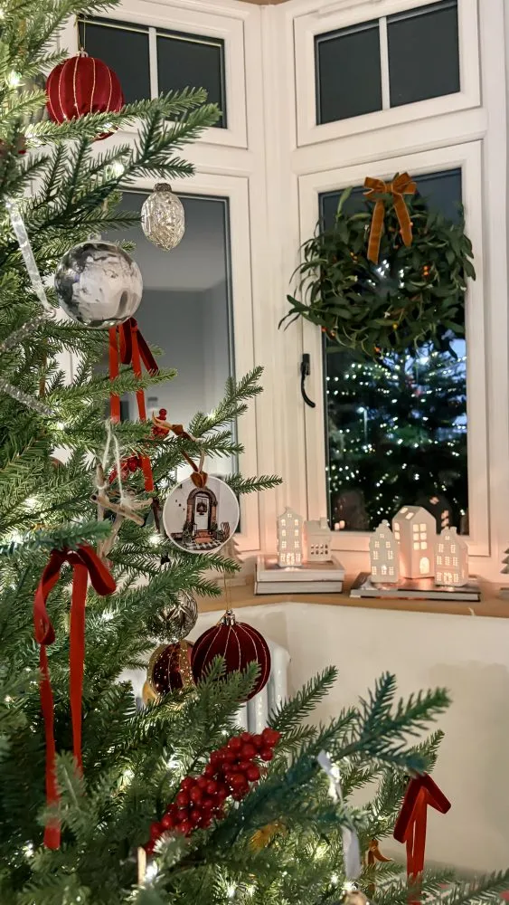 Christmas in July: Modern Organic Holiday Decor in our 1930s Renovated Home  – OH SO KEL