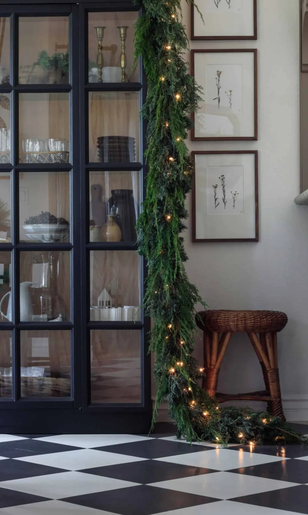 Christmas in the Kitchen and Breakfast Nook — Wildflower Home Interiors