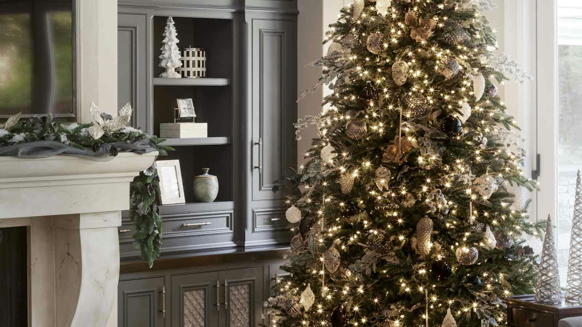 Christmas Interior Design Ideas | Colour Schemes | LuxDeco