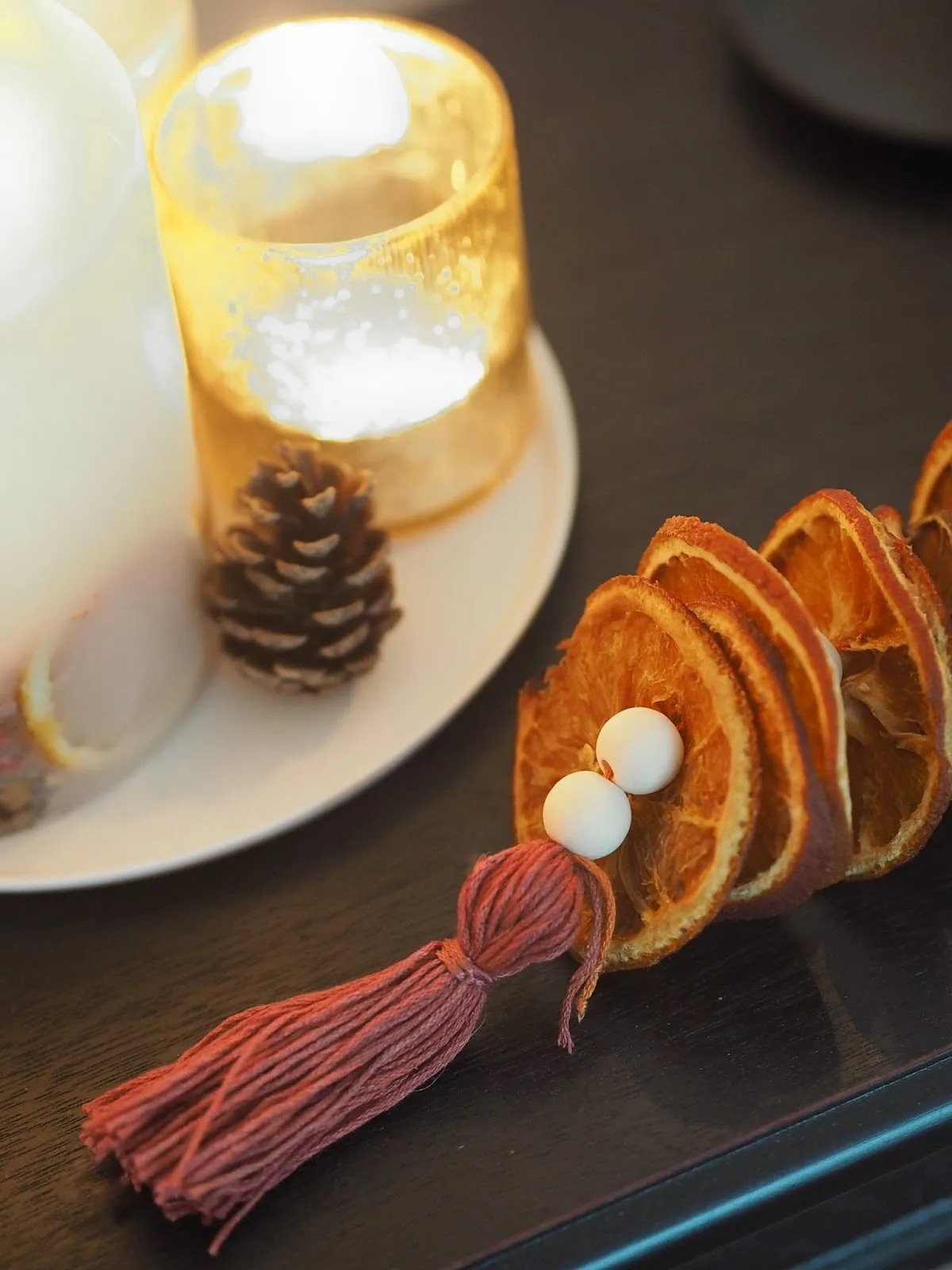 Christmas Mini Make: DIY Dried Orange Slice Garland | Dove Cottage