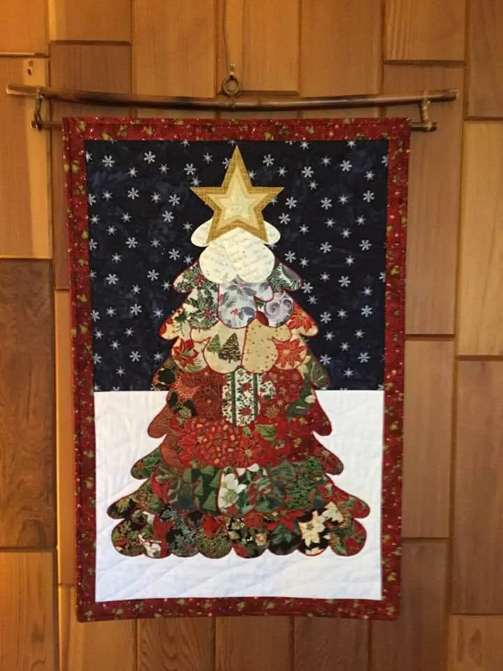 Christmas Mittens wall hanging. – Renee's Quilting Addiction