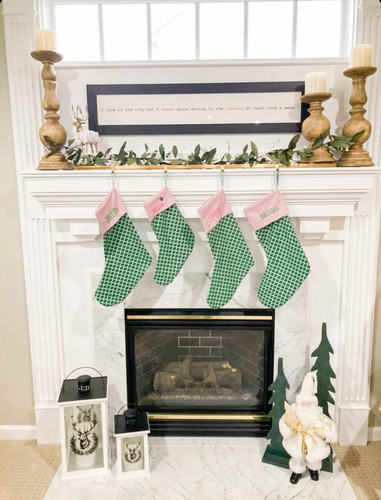 Christmas Plaid Stocking 15-Inch Red & Black Plaid Christmas Stocking With Furry Cuff – Festive Felt Holiday Decor