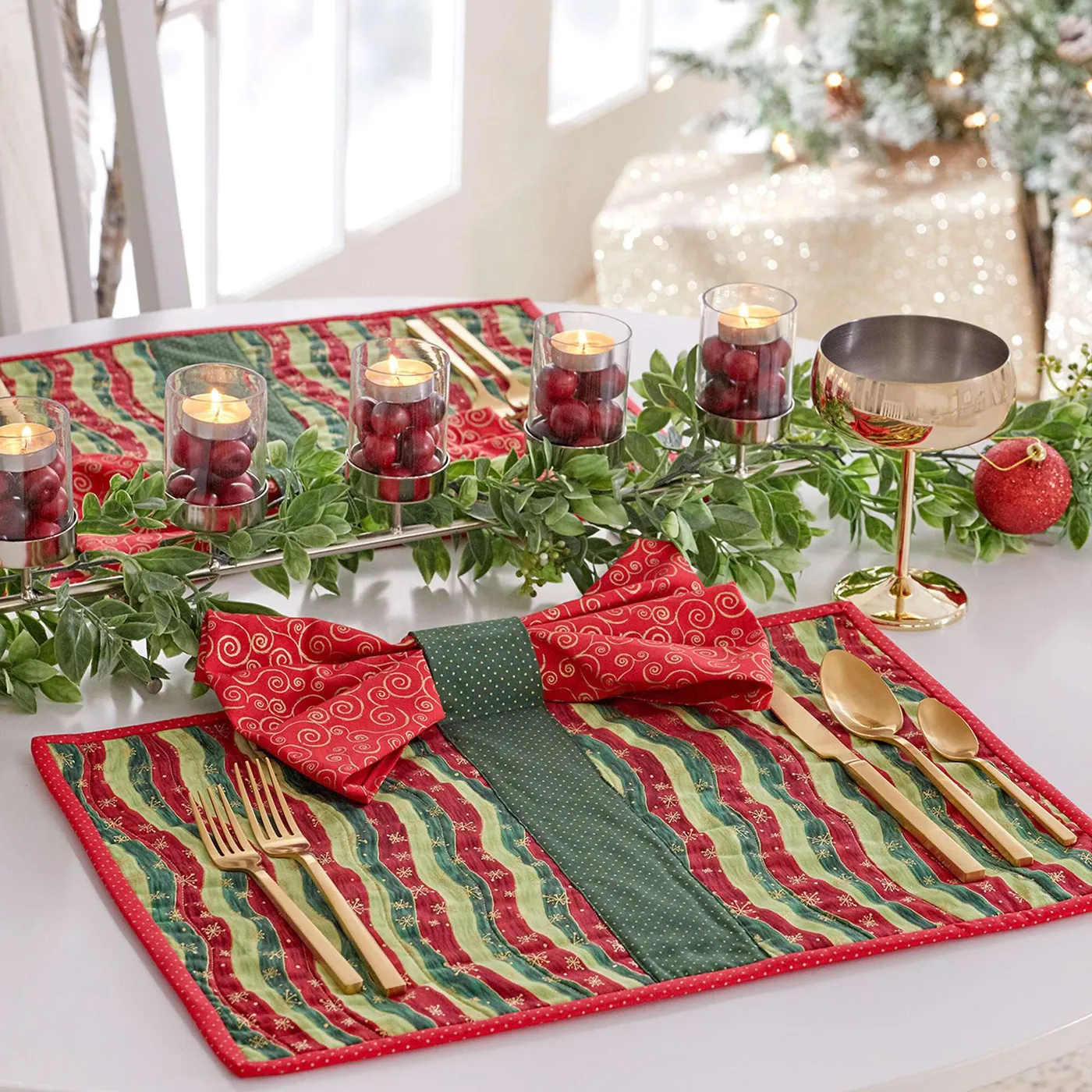 Christmas Quilted Placemats From Placemats Kit Jingle And Whisk Makes  Shabby Fabrics