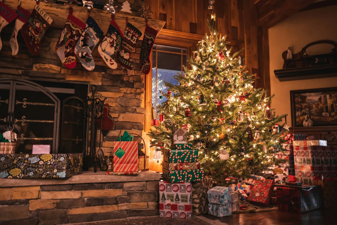 Christmas Spider: What It Symbolizes on Someone's Tree - Parade