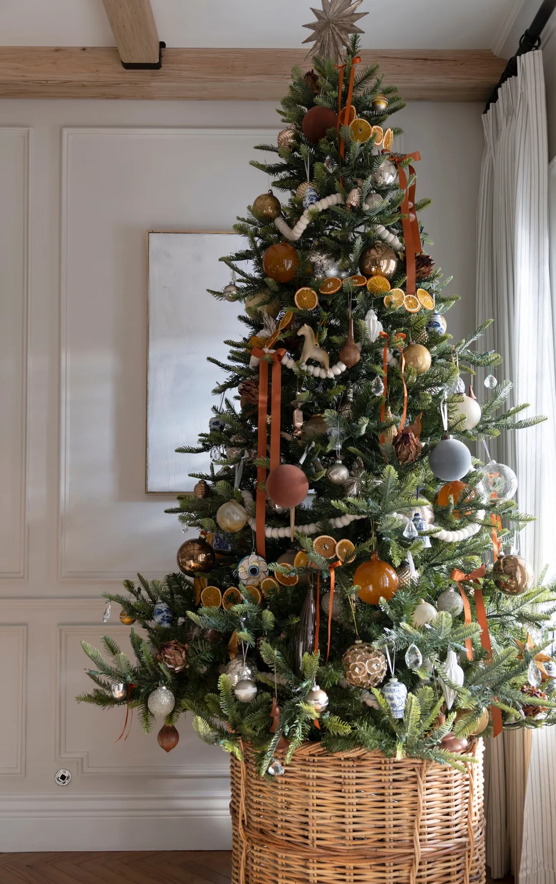 Christmas Tour: the Holiday Decorated Living Room