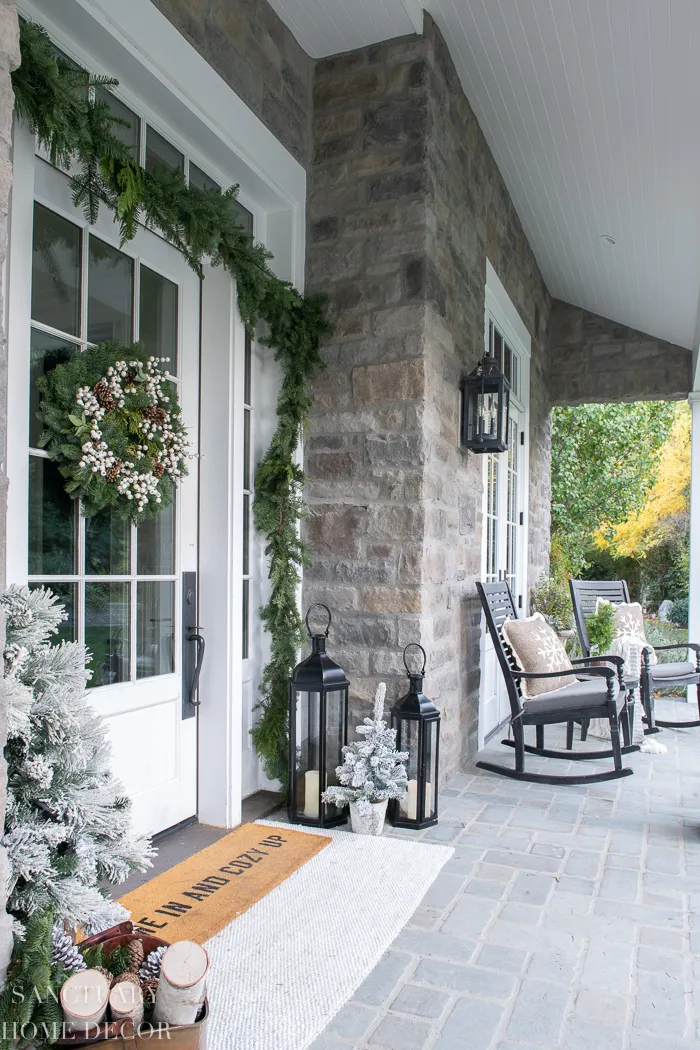 Christmas Tour with Neutrals and Warm Metallics - Sanctuary Home Decor