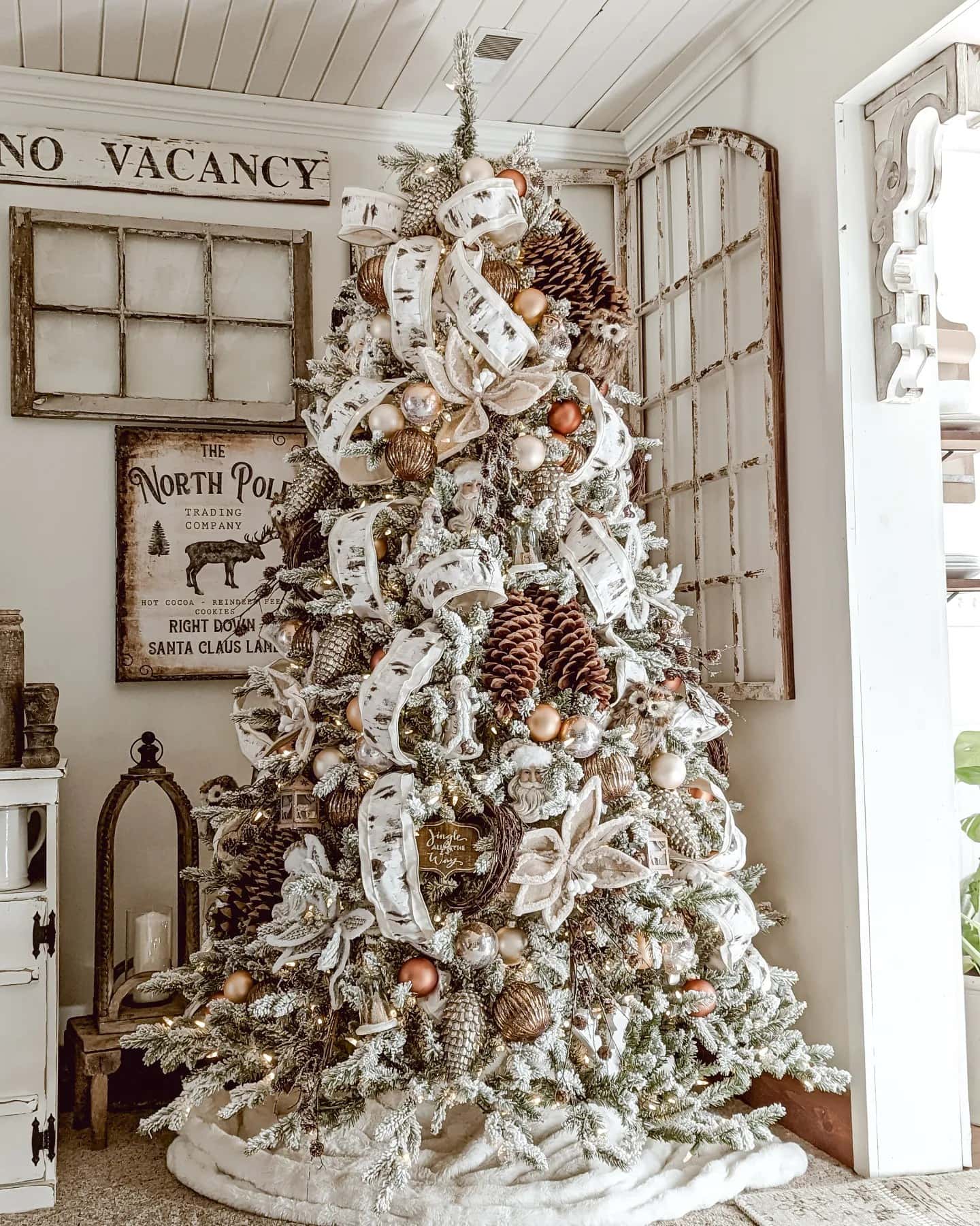 Christmas Tree Design Ideas Story - A Blissful Nest